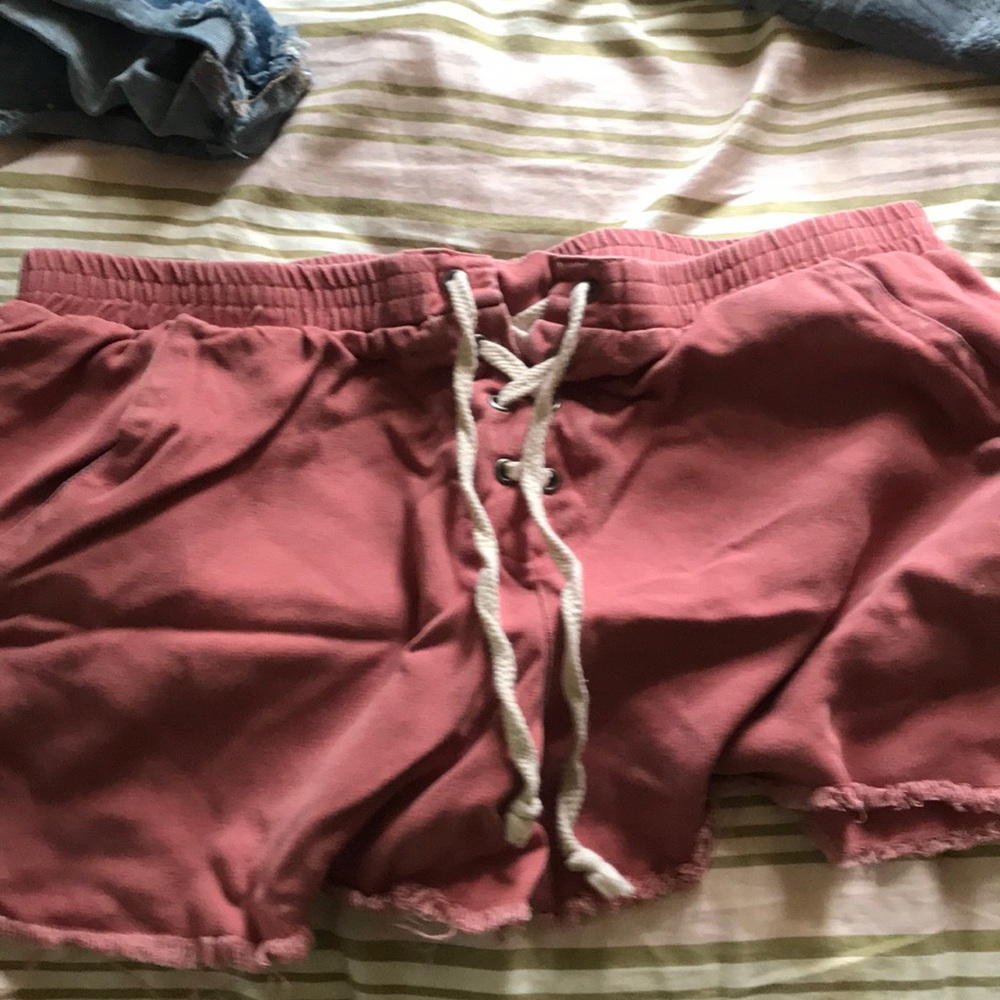 Shorts - Picture 3 of 3